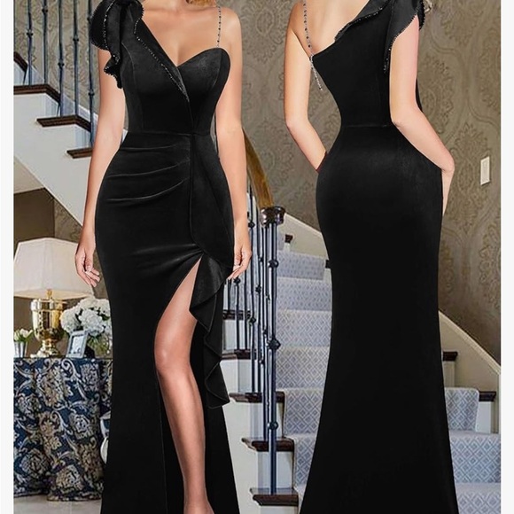Elegant Black One-Shoulder Evening Dress - Picture 2 of 11